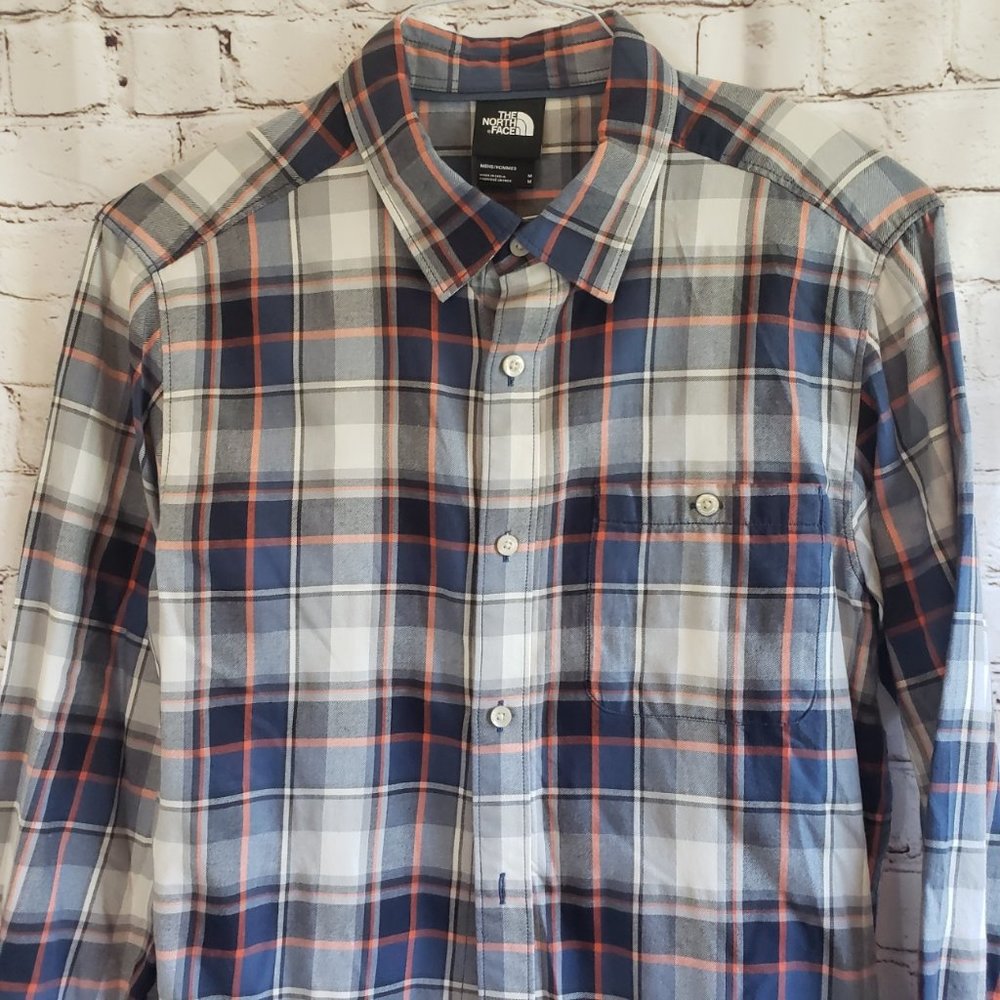 SALE PRICED!!>>NORTH FACE LONG SLEEVE MEN'S SHIRT...SZ M